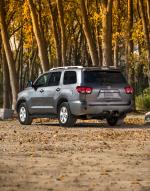 Toyota Sequoia SR5 2017 года